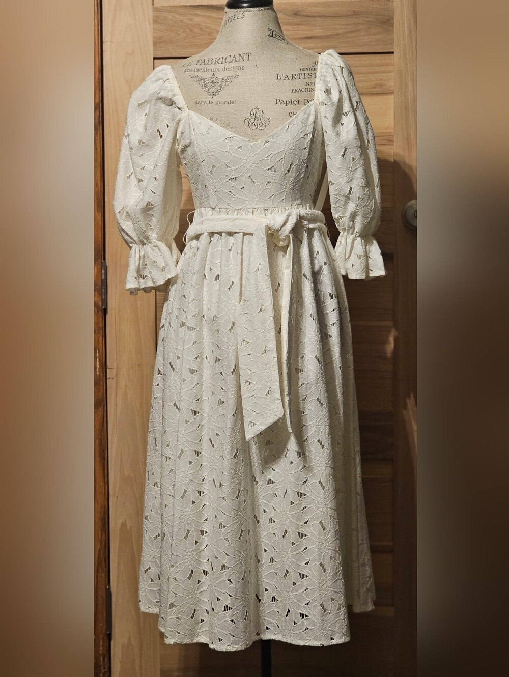 Women's Ivory Eyelet Midi Dress with Puff Sleeves